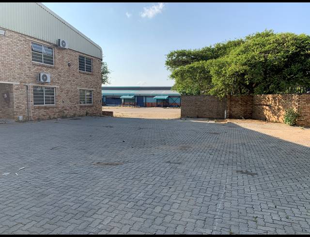 2,990M² WAREHOUSE TO LET IN KYA SANDS